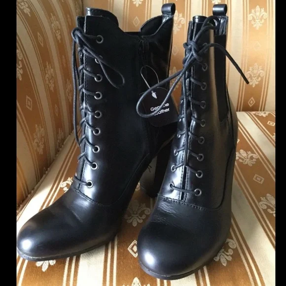 Liz Claiborne LEATHER Lace Up BOOTIES Heel Boots Black 7M - Picture 3 of 8